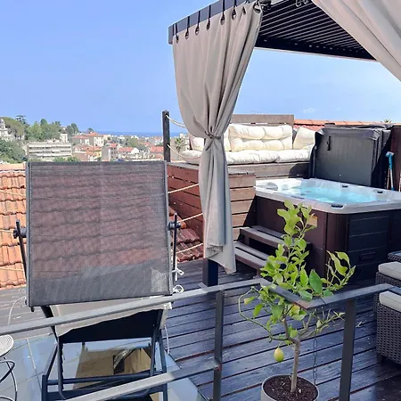 Appartement Bellet - Rooftop, Jacuzzi Et Vue Imprenable Sur Et
