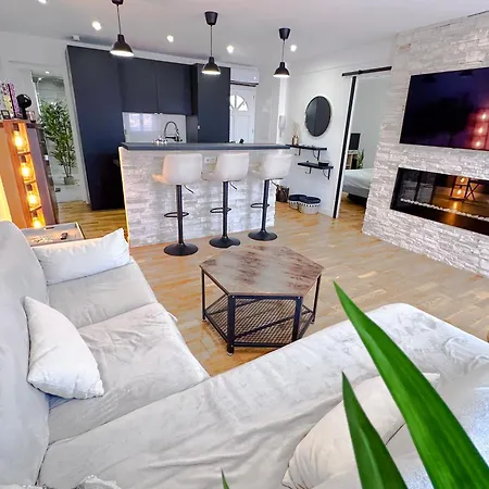 דירה Bellet - Rooftop, Jacuzzi Et Vue Imprenable Sur Et ניס